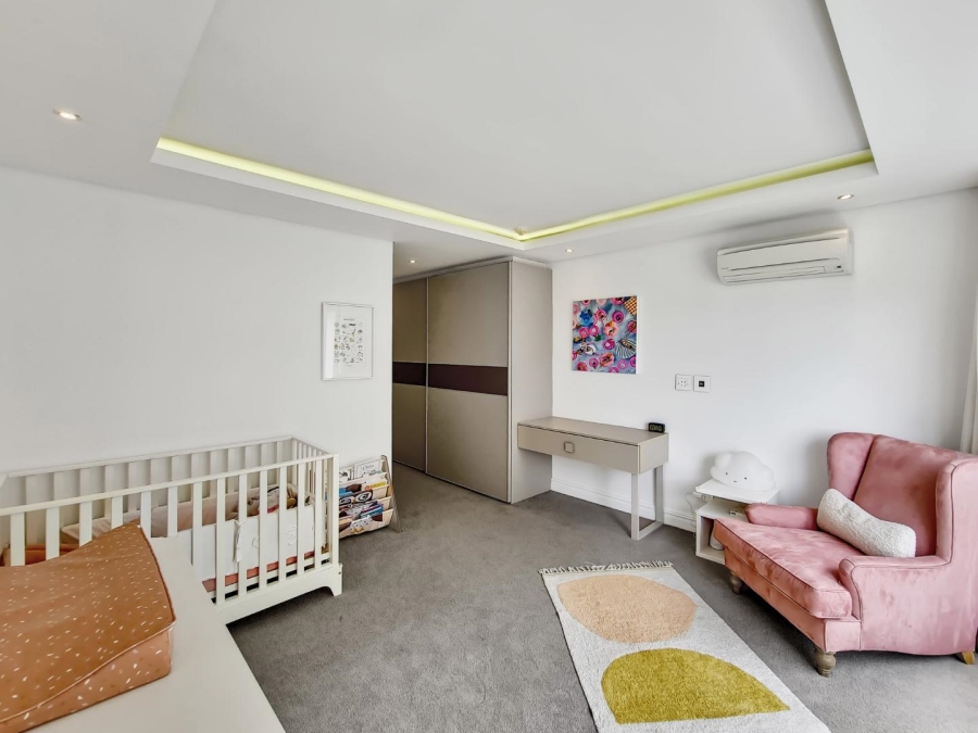 4 Bedroom Property for Sale in Mouille Point Western Cape